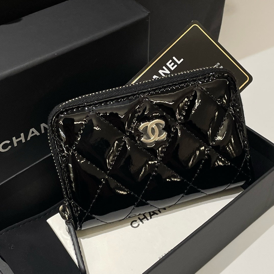 Chanel Black Patent Leather Quilted Card Holder 2016 Model