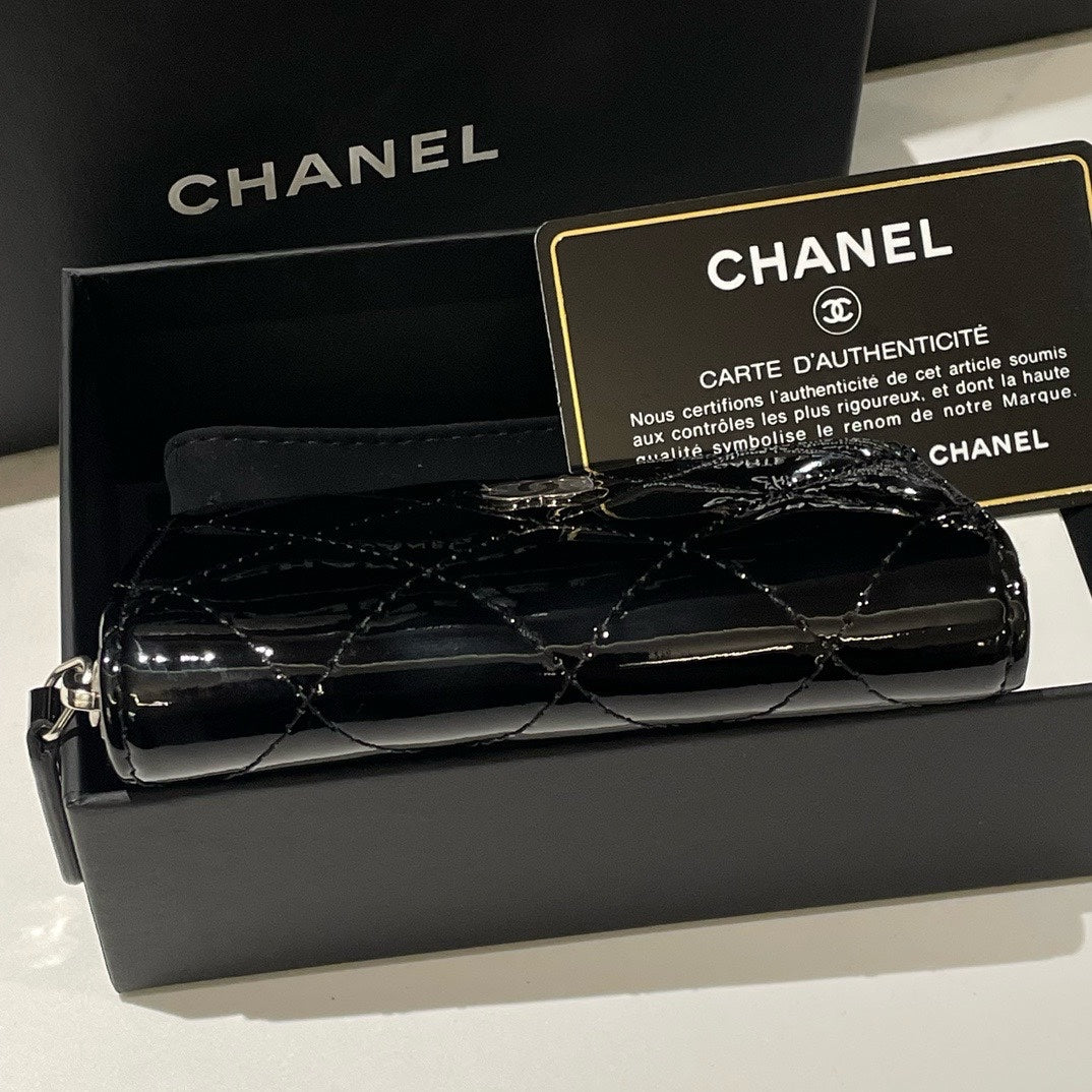 Chanel Black Patent Leather Quilted Card Holder 2016 Model