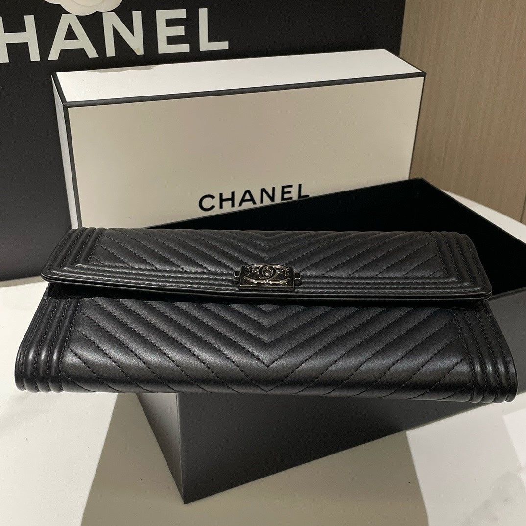 Chanel Boy Black Leather Wallet 2016
