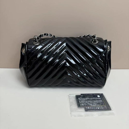 Chanel Classic Double Flap Quilted Medium Shoulderbag Black