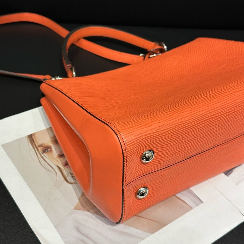 Louis Vuitton Cluny EPI Orange Leather Shoulder Bag