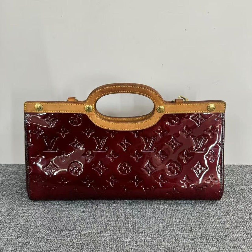 Louis Vuitton Vernis Burgundy Shoulder Bag
