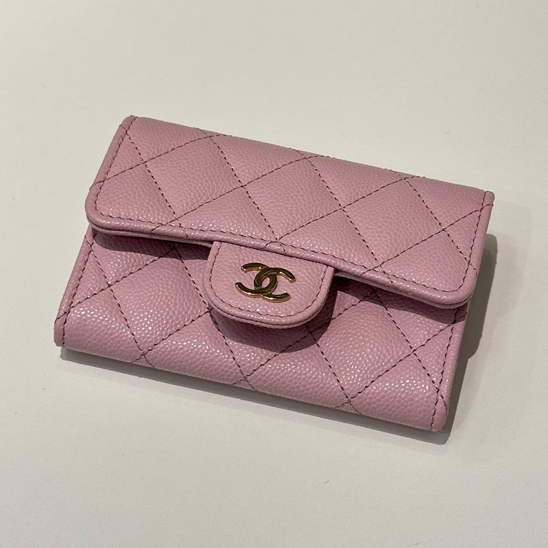 Pre-loved Chanel Classic Pink Quilted Wallet