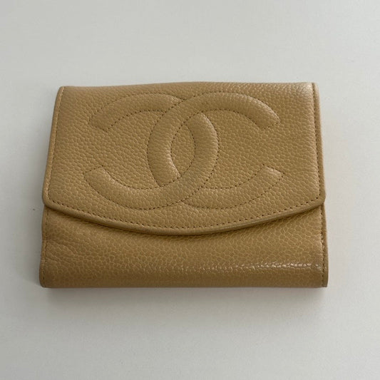 Pre-loved Chanel Wallet 3802 in Beige Leather