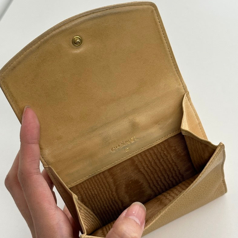Pre-loved Chanel Wallet 3802 in Beige Leather