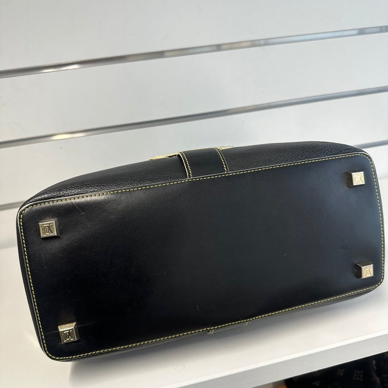 Pre-loved Louis Vuitton Suhali Lockit Black Leather Top Handle Bag