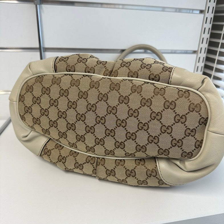 Pre-loved Gucci GG Tote Bag 2033 Beige Canvas Medium
