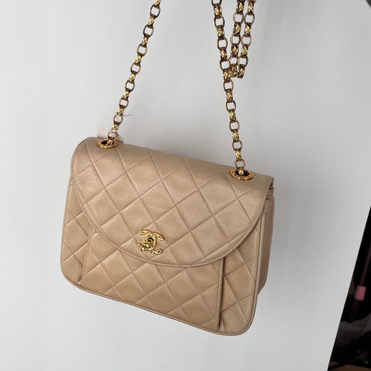 Chanel Leather Chain Shoulder Bag Beige - AF