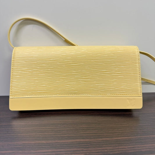 Louis Vuitton Epi Leather Yellow Shoulder Bag LB109978
