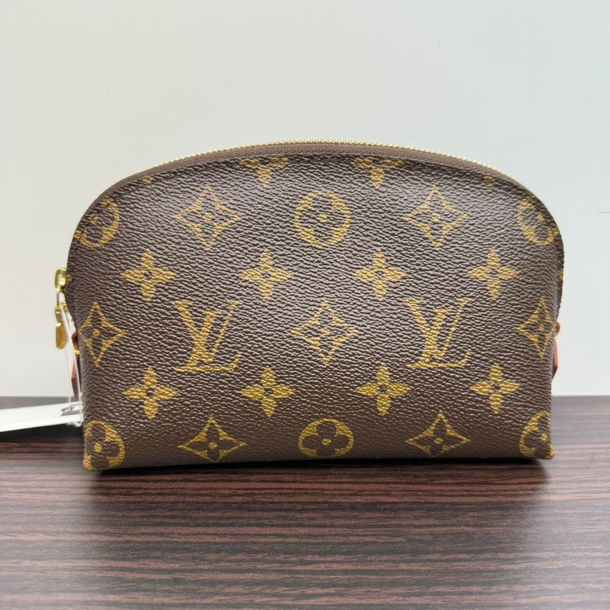 Louis Vuitton Monogram Cosmetic Pouch PM LB110116 Brown Clutch