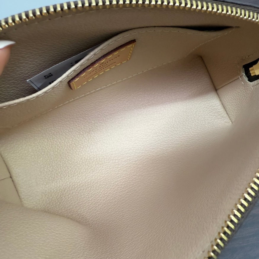 Louis Vuitton Monogram Cosmetic Pouch PM LB110116 Brown Clutch
