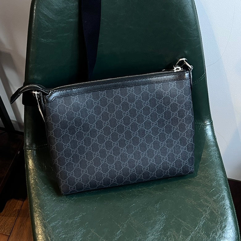 Gucci Preloved Leather Crossbody Bag AF655 in Black