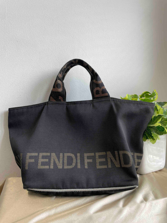 Fendi Nylon Tote Bag RE37914600 in Black - Stylish Designer Tote