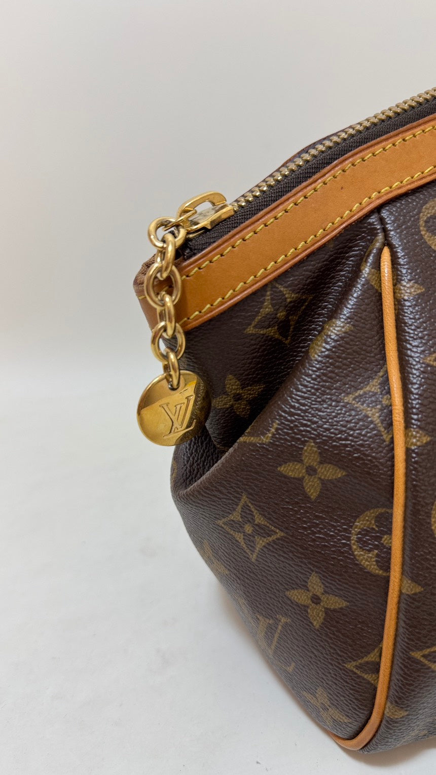 Louis Vuitton shoulder bag