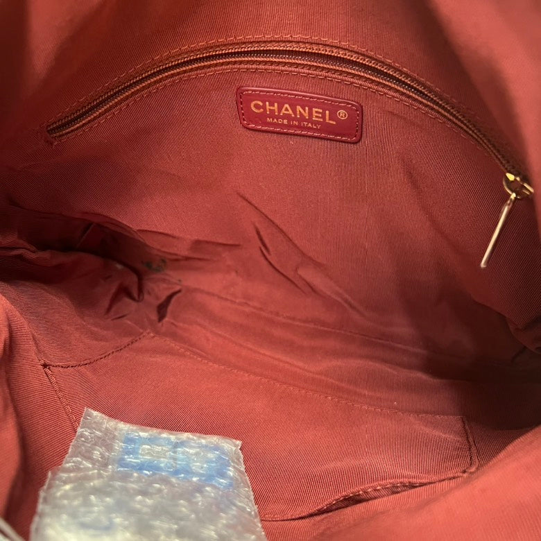 CHANEL Quilted Burgundy Leather Shoulder Bag
