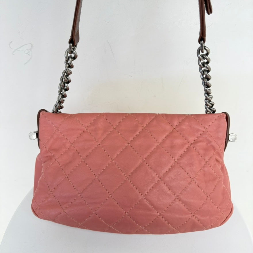 Chanel Calfskin Chain Shoulder Bag IW Pink Leather