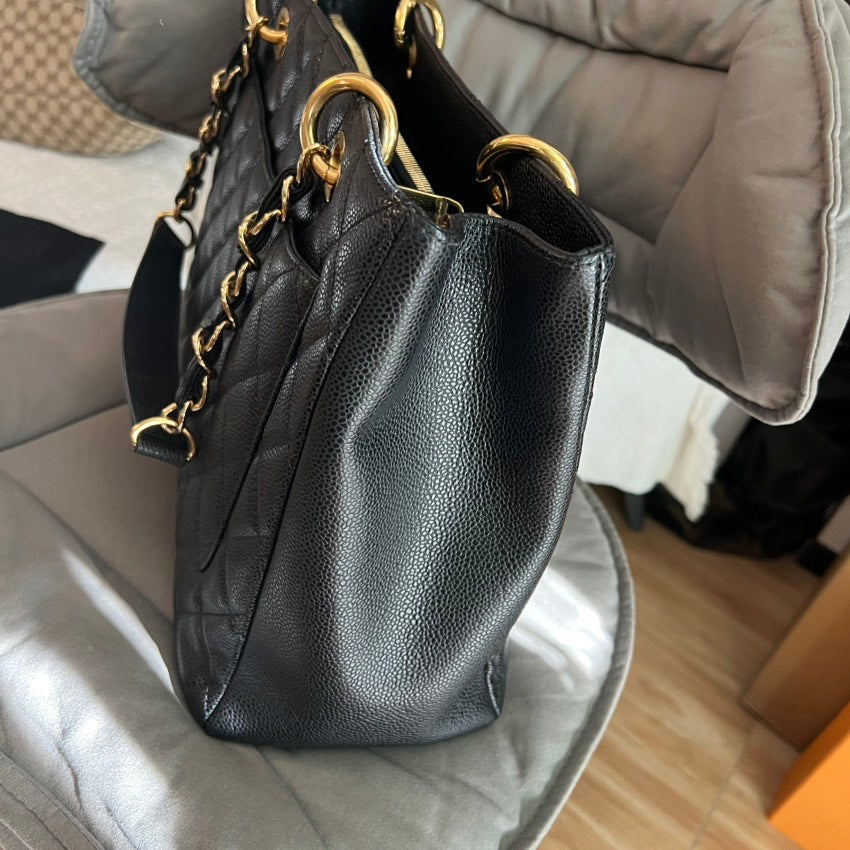 Preloved Chanel GST Tote Bag Black Leather Shoulder Bag