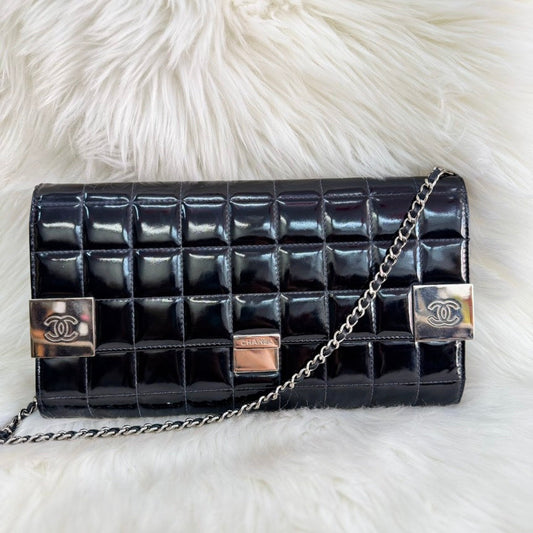 Preloved Chanel Chocolate Bar Chain Shoulder Bag in Black Leather