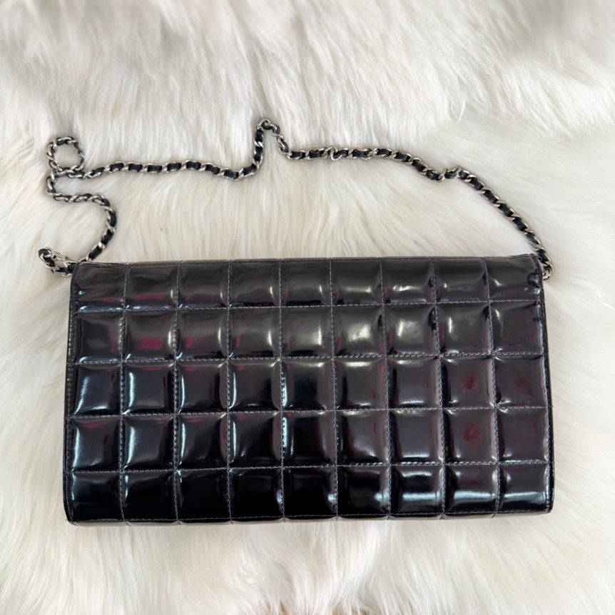 Preloved Chanel Chocolate Bar Chain Shoulder Bag in Black Leather