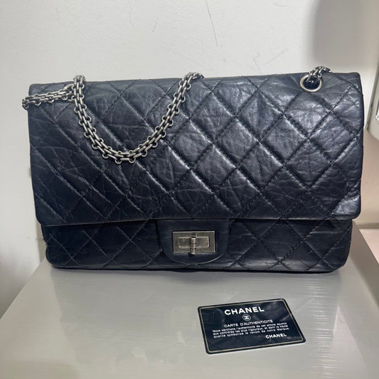 Chanel Reissue . Black Quilted Leather Shoulder Bag