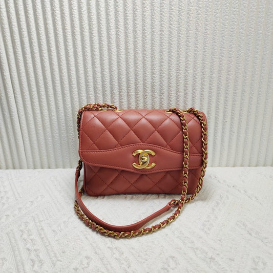 Chanel Classic Flap Bag Red Leather Shoulder Bag xr