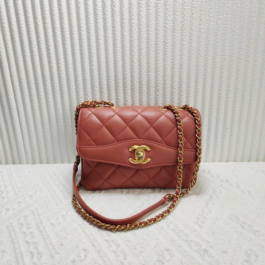Chanel Classic Flap Bag Red Leather Shoulder Bag xr