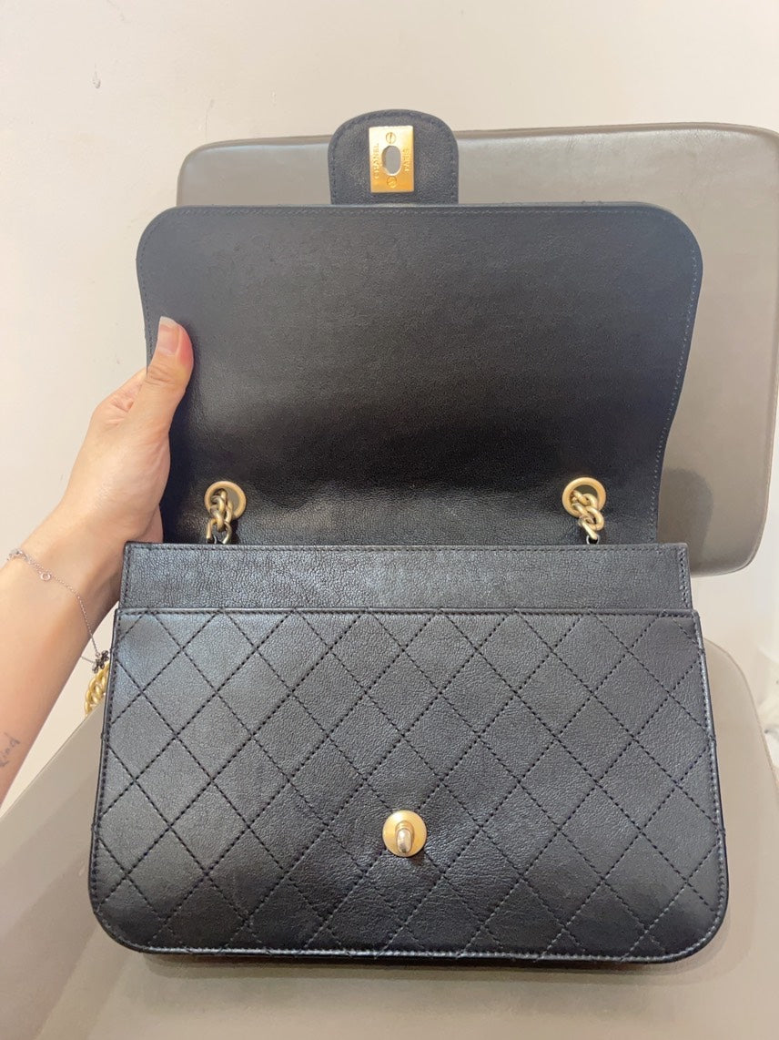 Chanel Flap Bag Black Leather Shoulder Bag