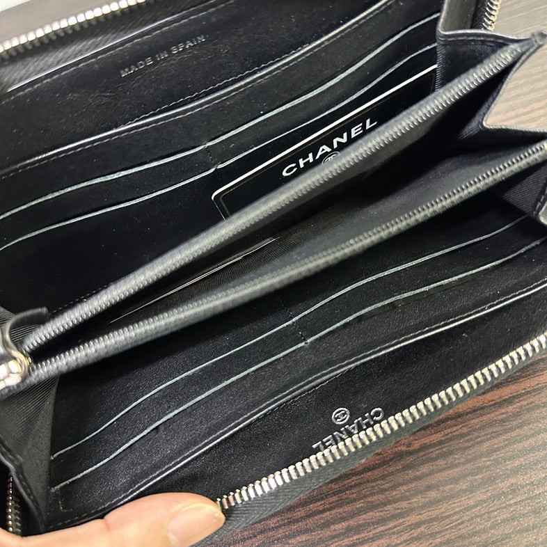 Chanel Patent Zippy Long Wallet Black Quilt