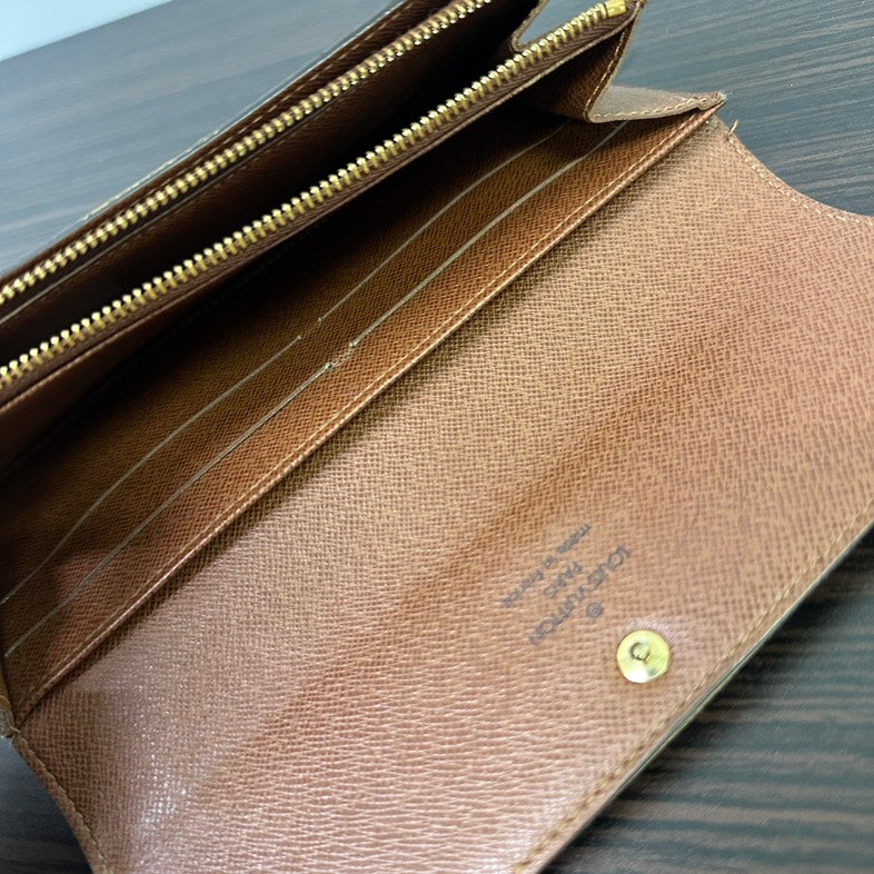 Pre-loved Louis Vuitton Monogram Long Wallet Brown Wallet 3249
