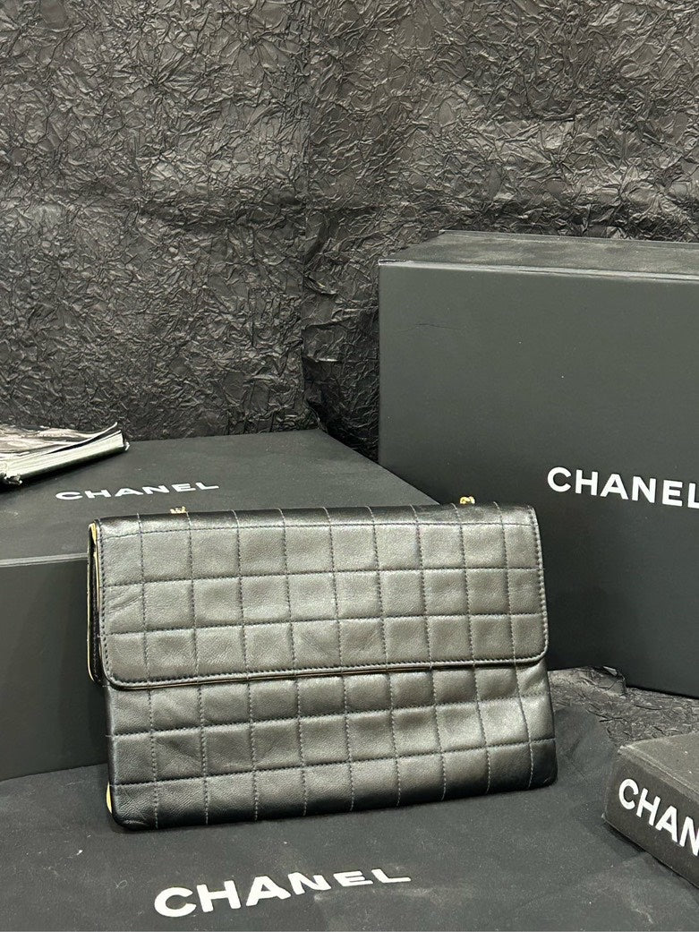 Chanel Yellow Checkered Chain Shoulder Bag 25cm x 16cm