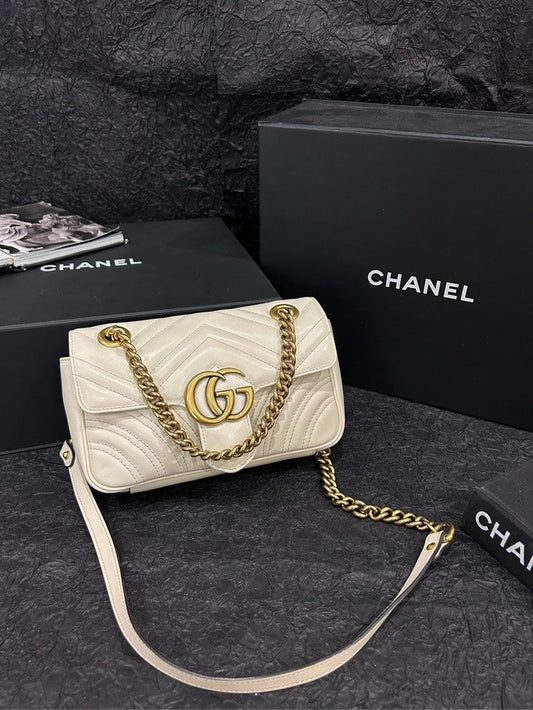 Gucci White GG Marmont Small Shoulder Bag in Calfskin