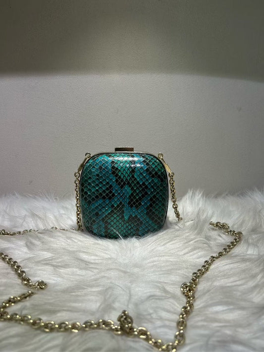 Pre-loved GUCCI Mini Python Effect Clutch Green Shoulder Bag
