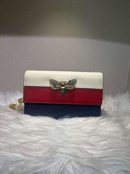 GUCCI Broadway White Red Blue Bee Leather Crossbody Bag