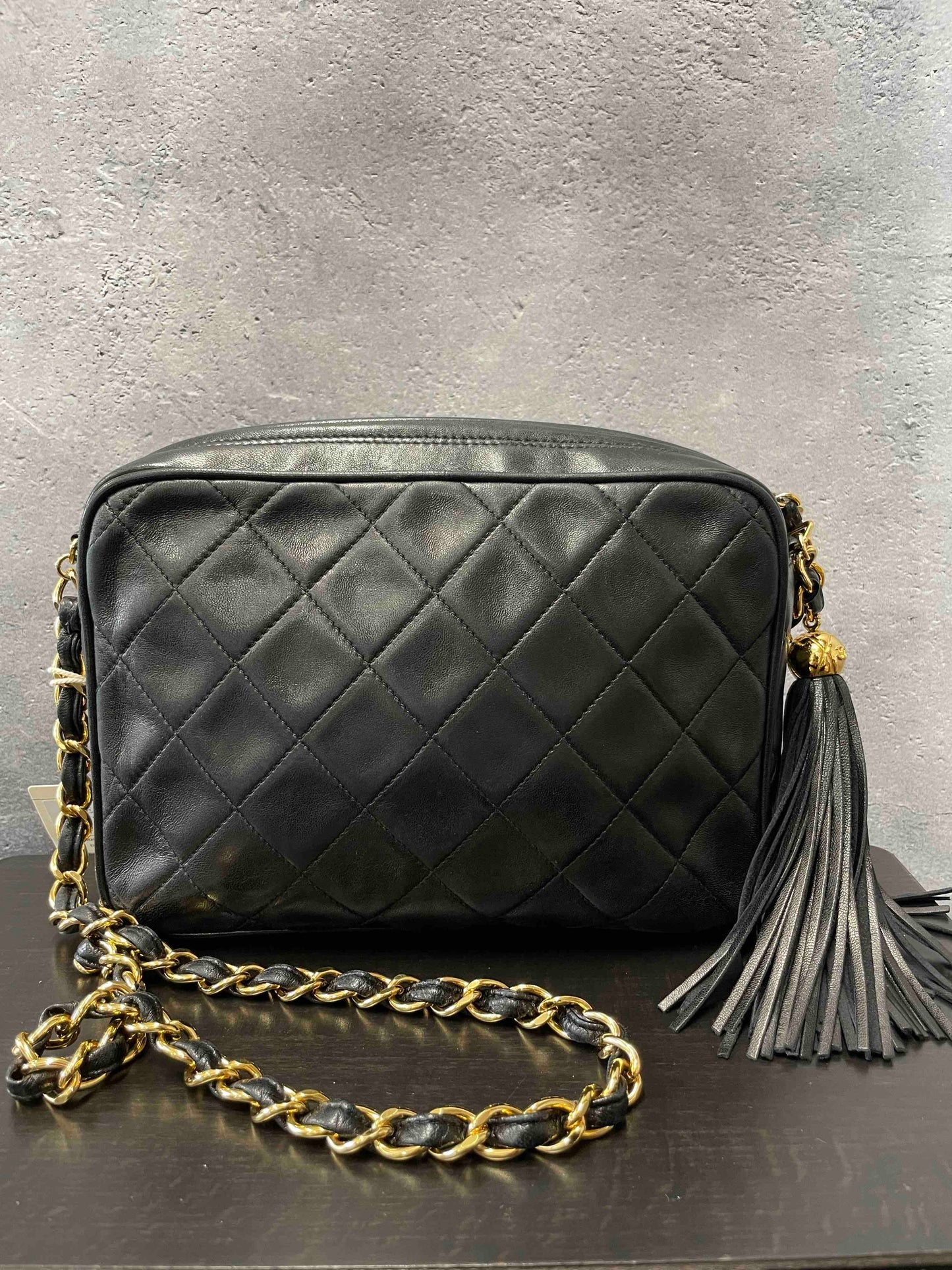 Chanel Vintage Black Camera Bag RE445387000 – Leather Shoulder Bag