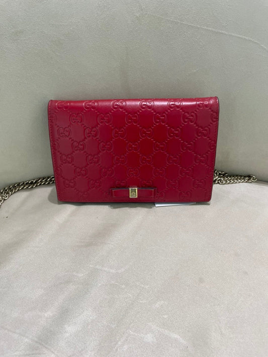 Pre-loved GUCCI GG Marmont Red Leather Shoulder Bag