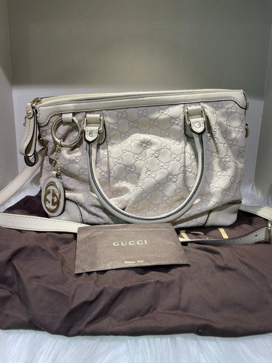 Pre-loved GUCCI GG Canvas Shoulder Bag Off-White Medium