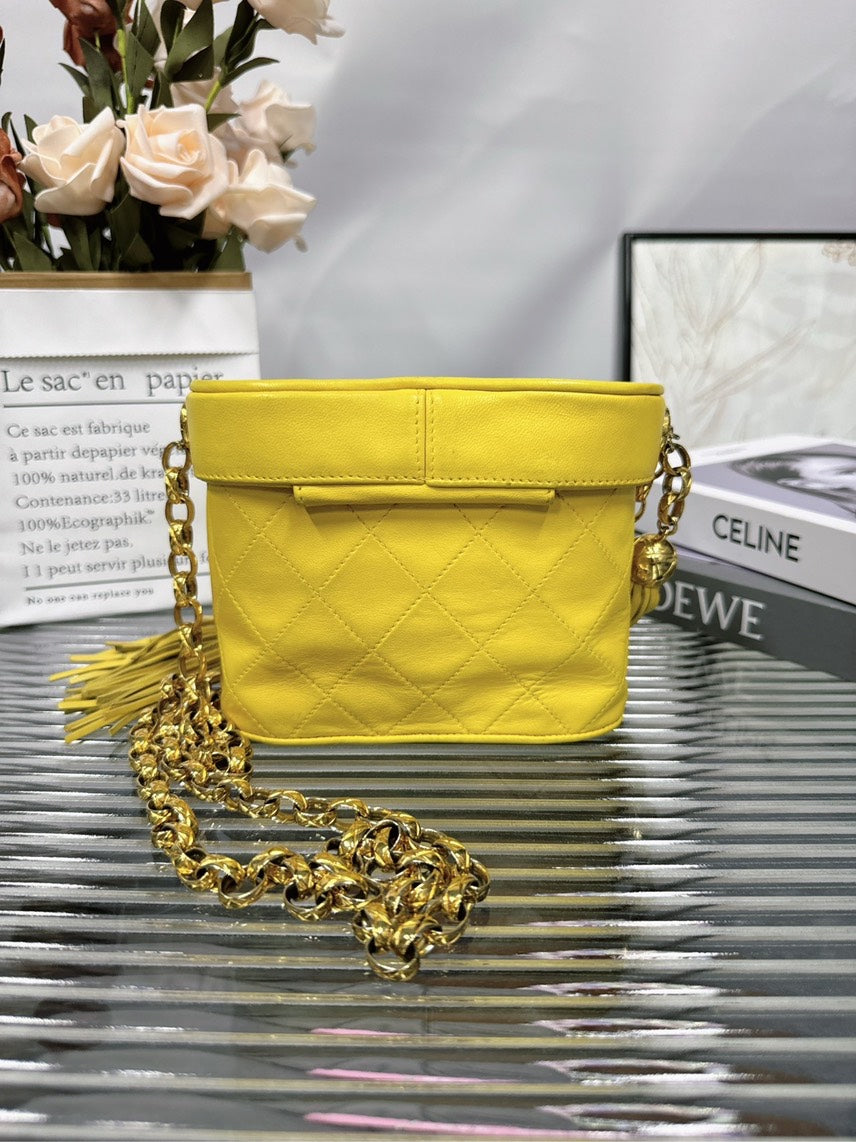 Chanel Yellow Leather Shoulder Bag HFY