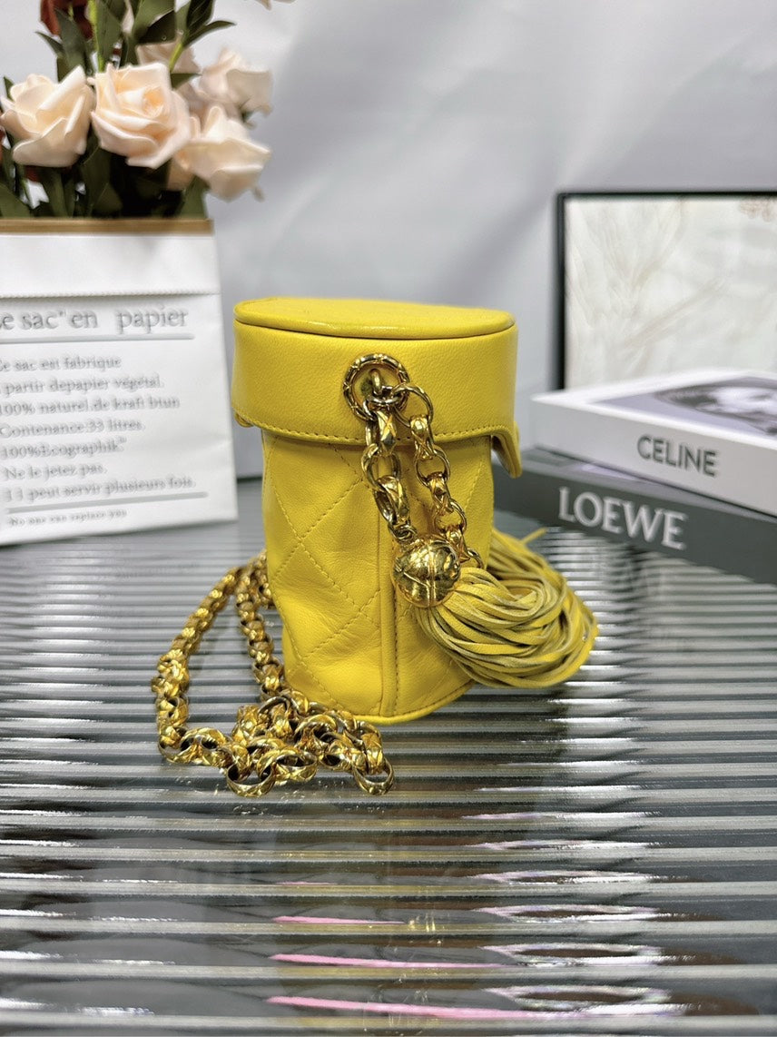 Chanel Yellow Leather Shoulder Bag HFY