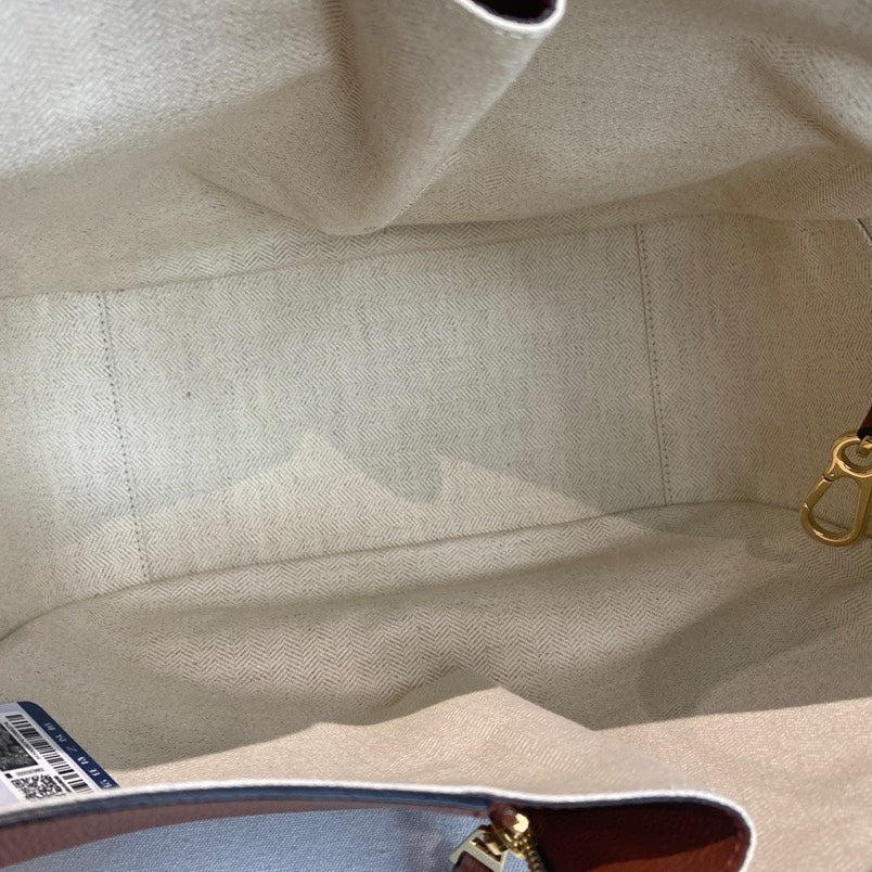 Loewe Hammock Bag Carmel MM Size Leather Shoulder Bag
