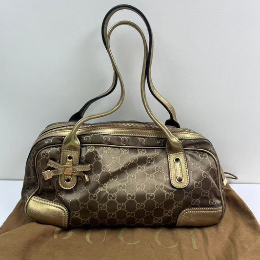 Gucci Vintage Baguette Classic Underarm Gold Shoulder Bag