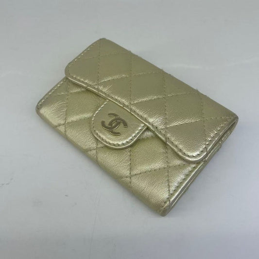Preloved Chanel Quilted Gold Leather Wallet