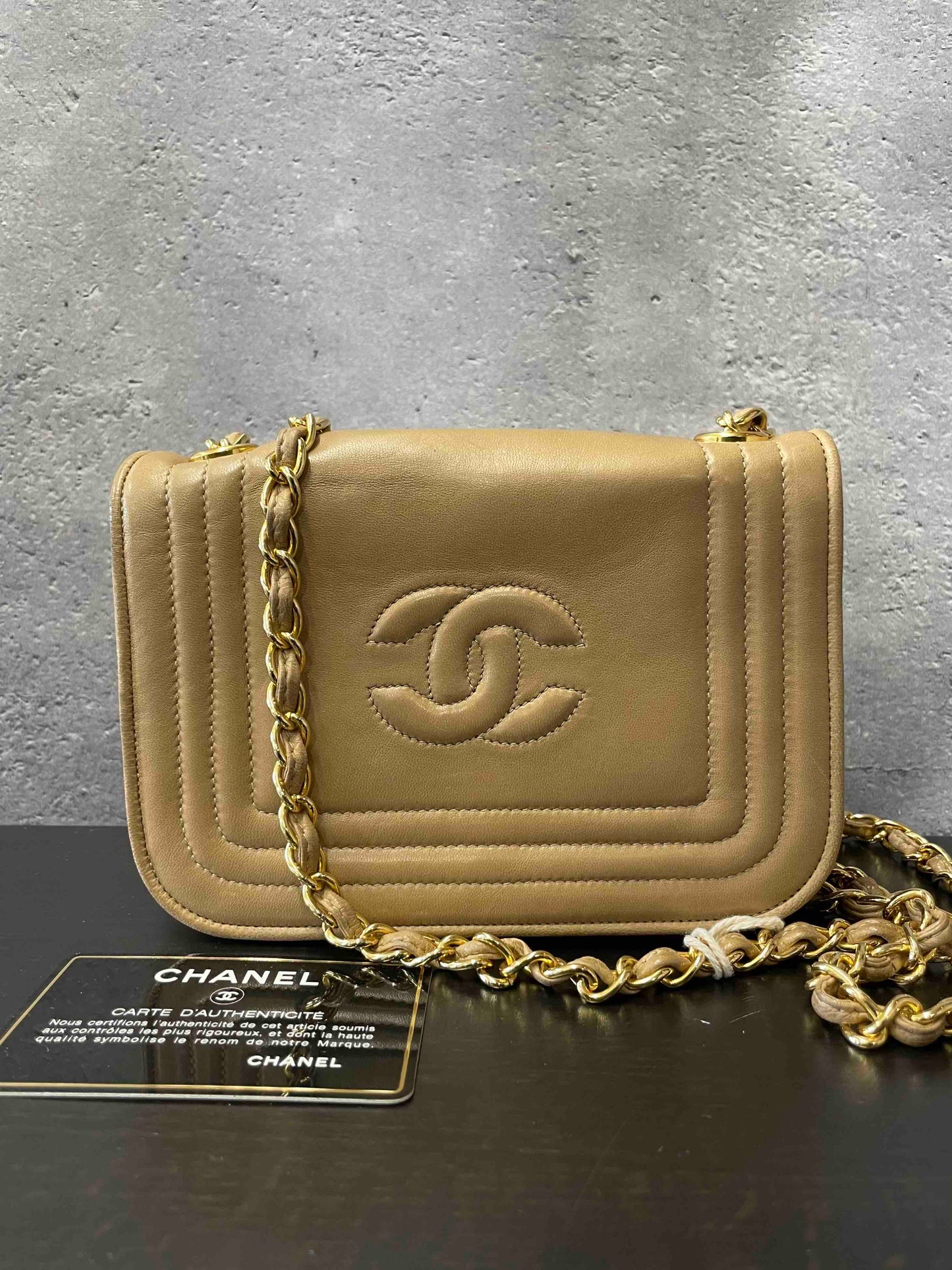 Chanel Chain Bag Beige RE845163700 – Leather Shoulder Bag