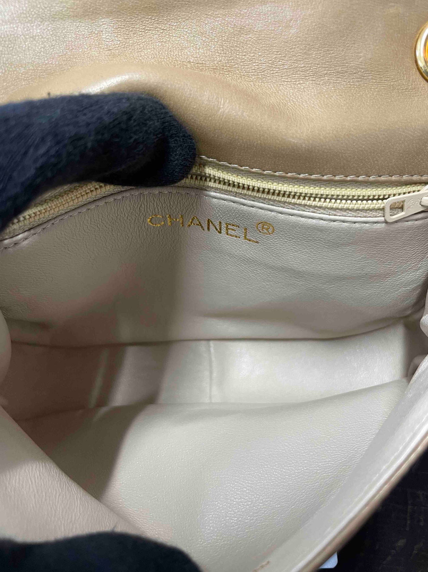 Chanel Chain Bag Beige RE845163700 – Leather Shoulder Bag