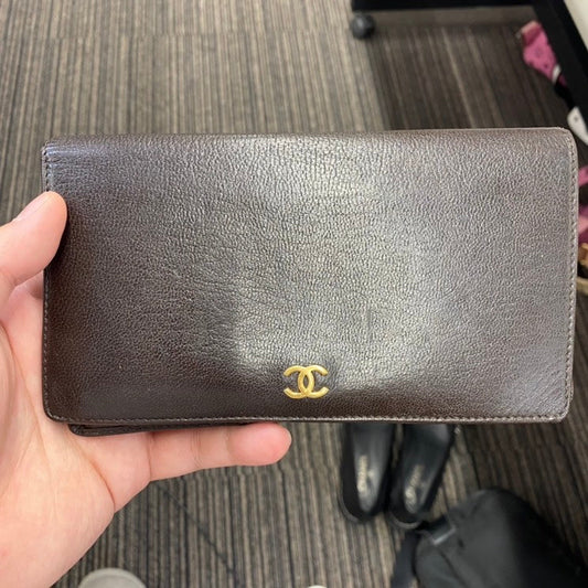Chanel Preloved Long Wallet Brown Leather A7959