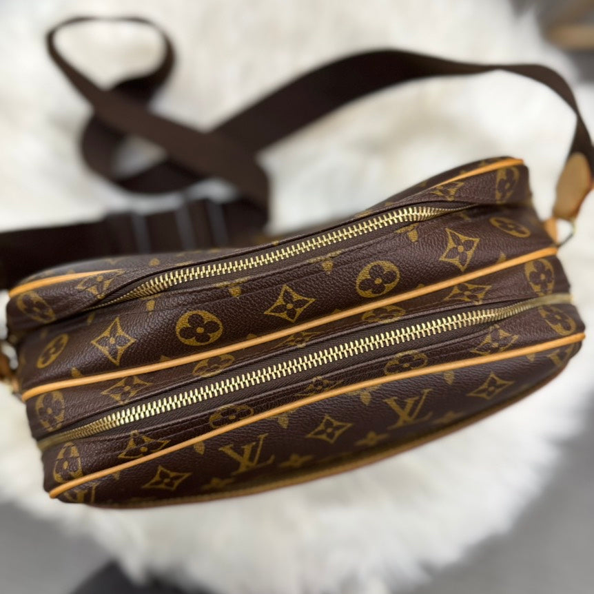 Louis Vuitton Monogram Reporter Bag Brown Canvas Shoulder Bag