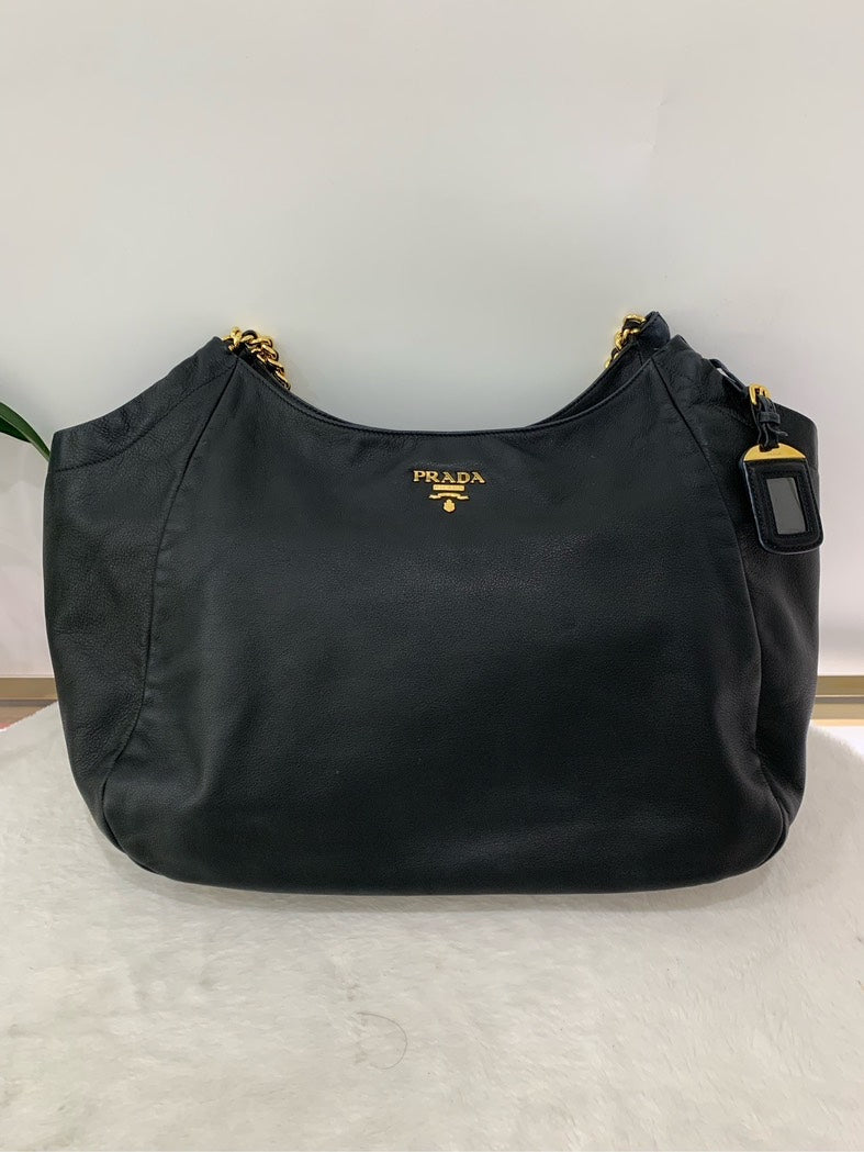 Prada Black Leather Tote Bag - Elegant Designer Shoulder Style