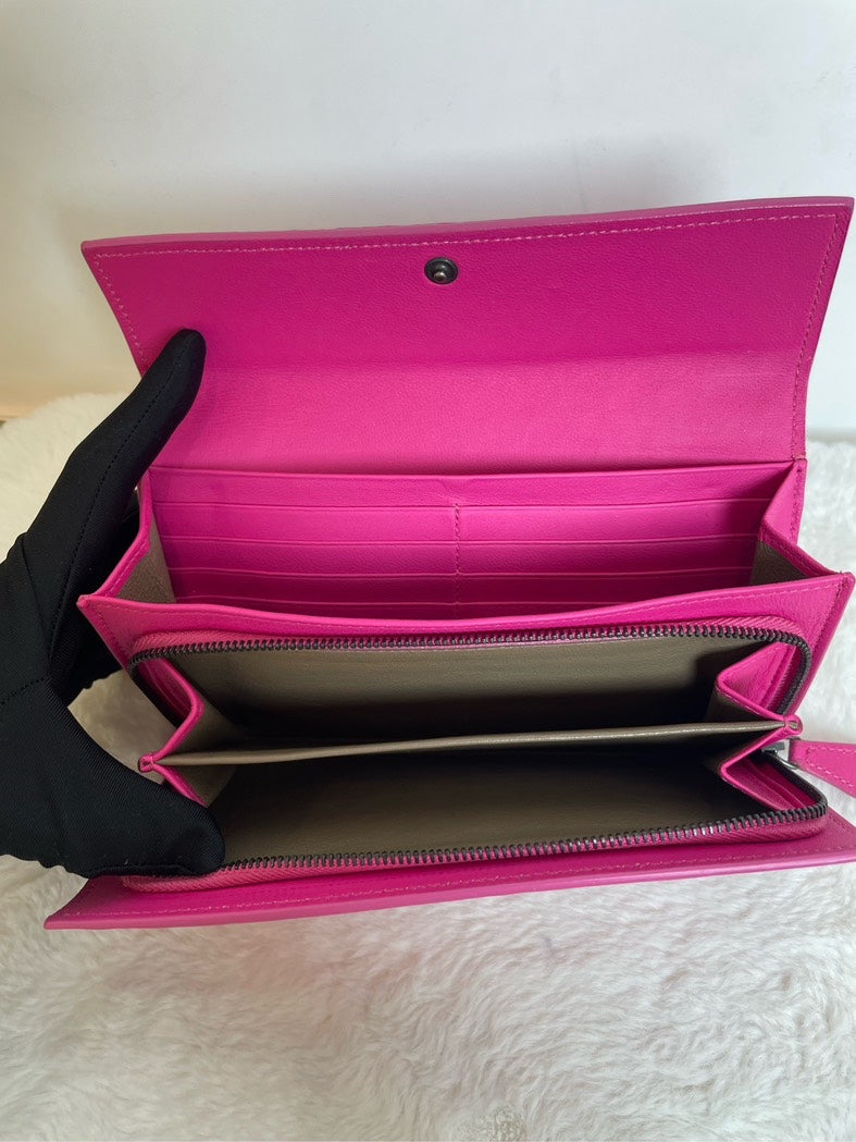 Bottega Veneta Intrecciato Pink Wallet - Leather Long Style