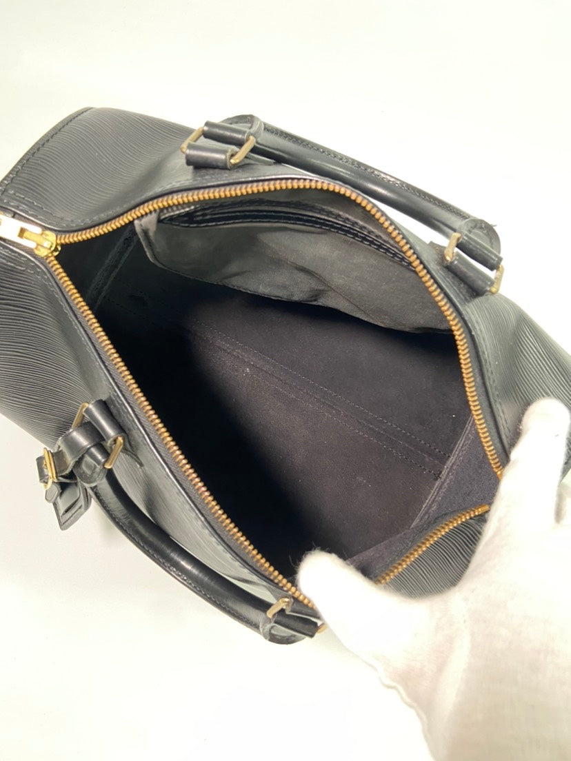 Louis Vuitton Speedy 30 Epi Black Leather Top Handle Bag
