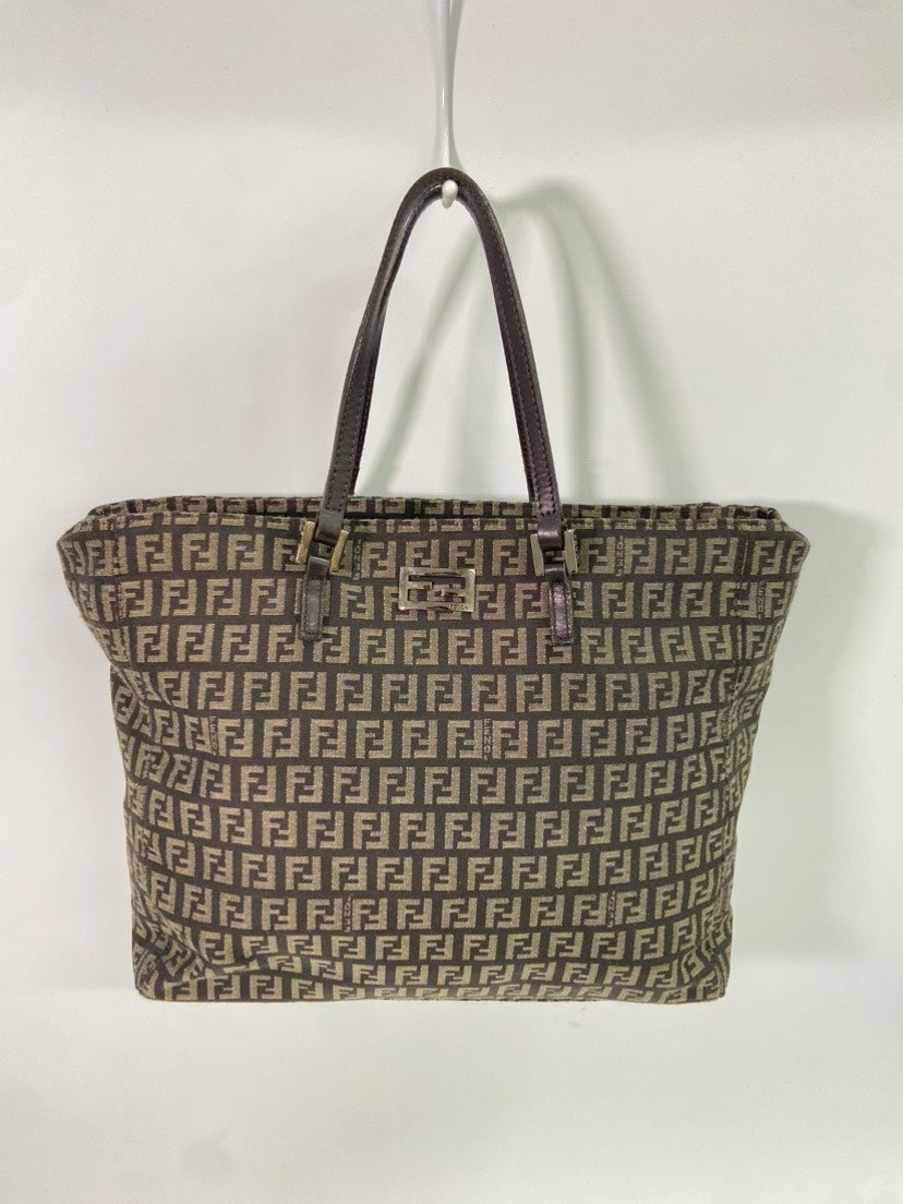 FENDI Zucca Tote Bag in Brown Canvas - Large Shoulder Bag