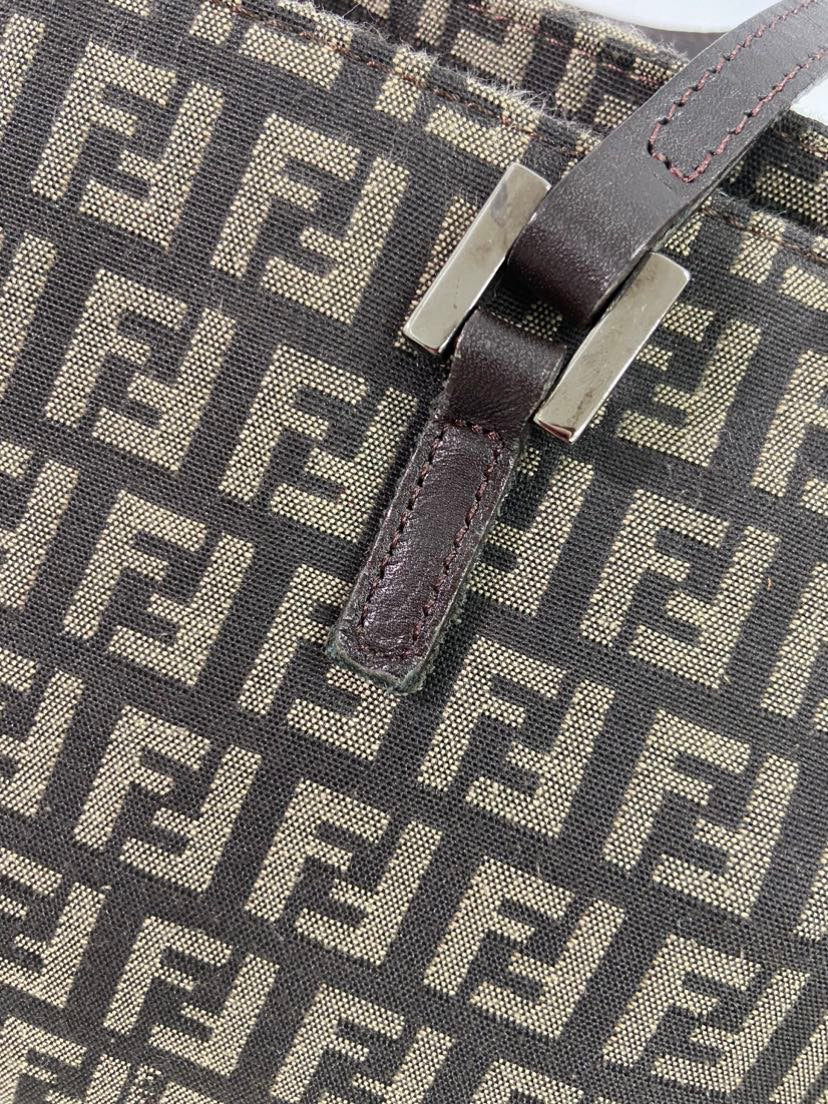 FENDI Zucca Tote Bag in Brown Canvas - Large Shoulder Bag